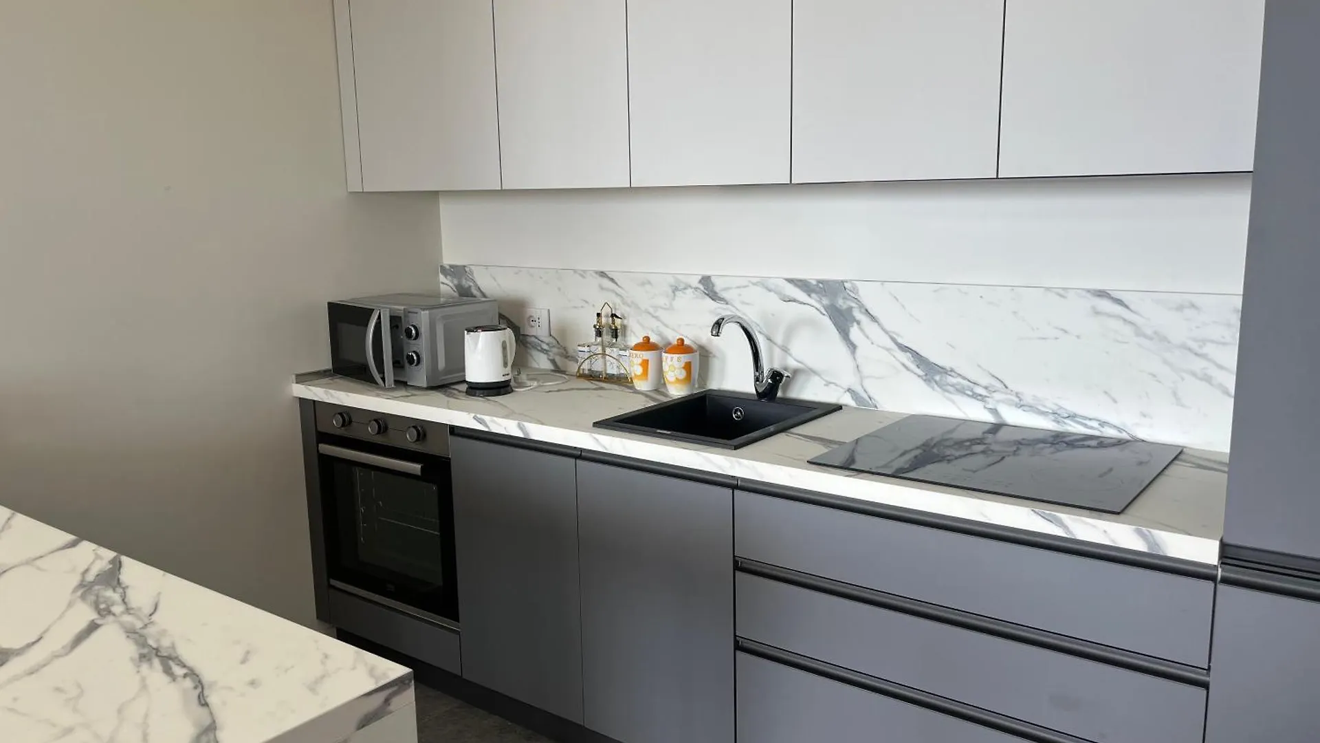 Villa Anna - Lake View Apartments Predore Italien