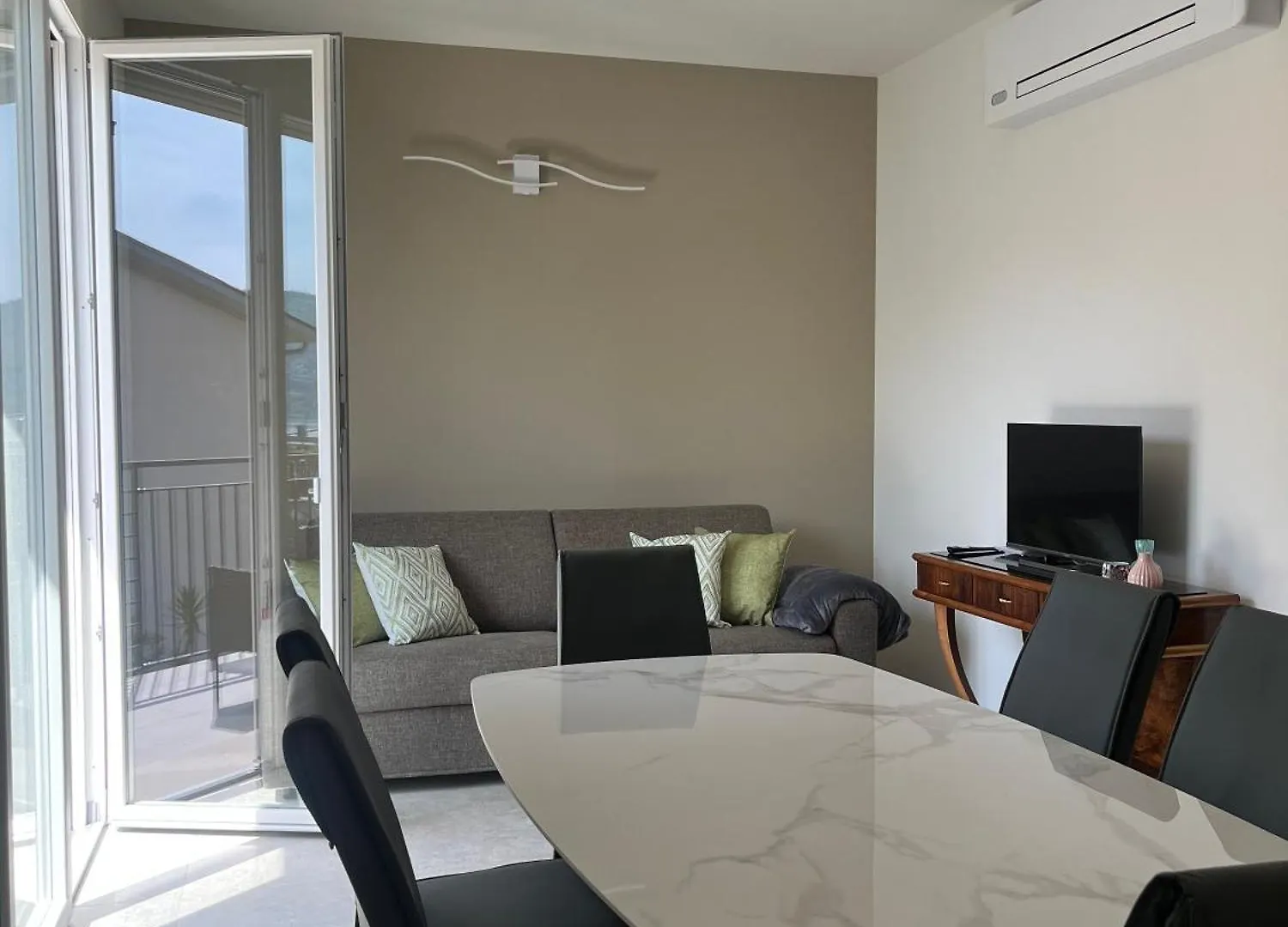 Villa Anna - Lake View Apartments Predore